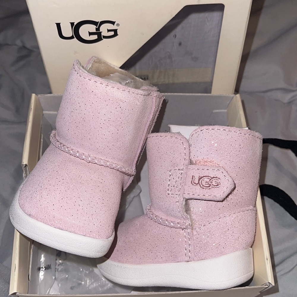 UGG KEELAN SPARKLE BOOT